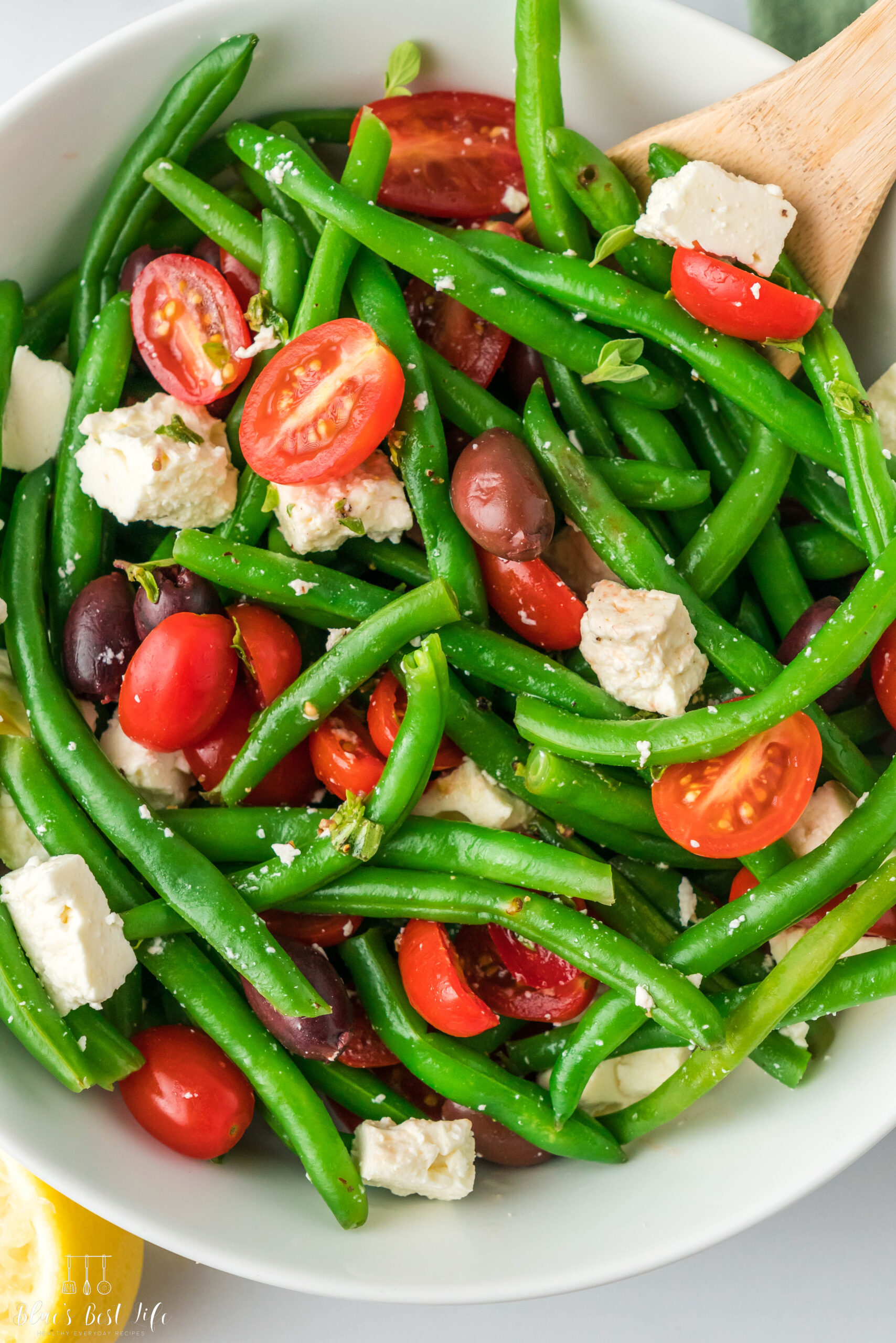 A close up picture of Mediterranean green beans.
