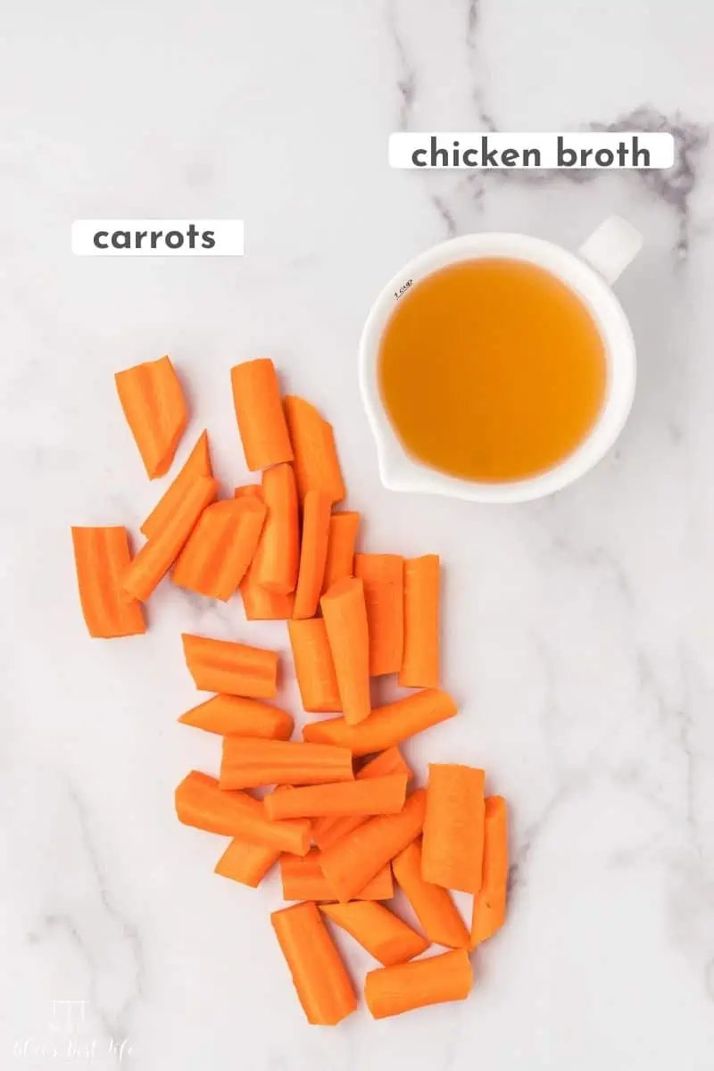 The ingredients needed for steamed carrots. 