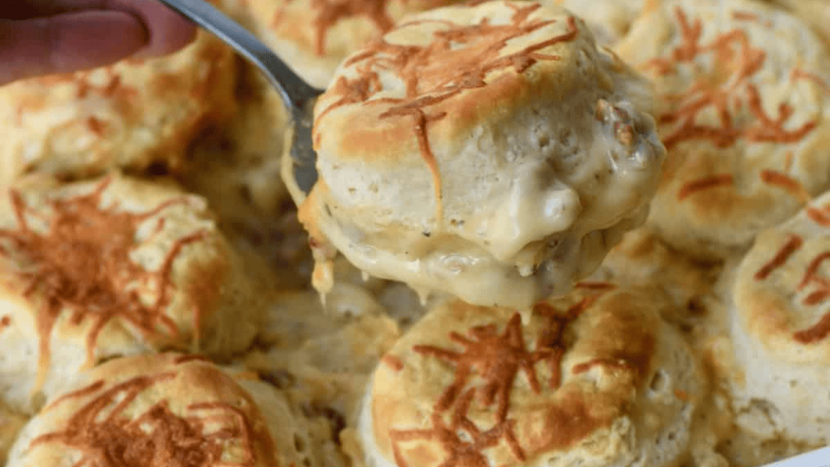 Sausage Gravy Biscuit Casserole