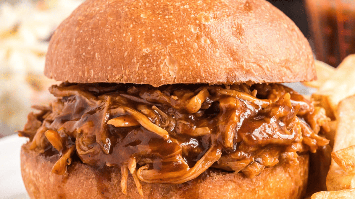 saucy bbq pulled pork burger