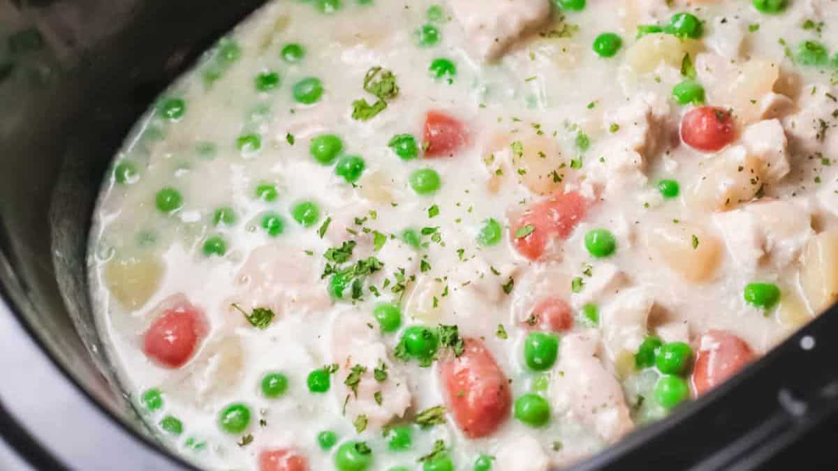 Slow Cooker Chicken Pot Pie