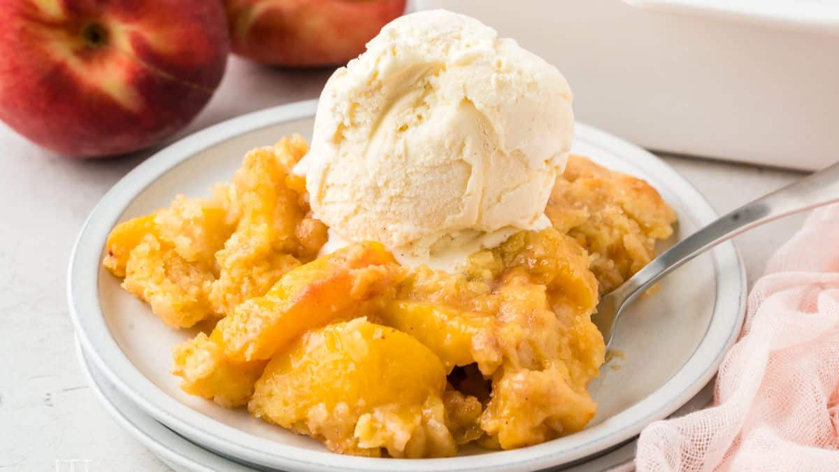Easy Peach Cobbler With Cake Mix Recipe