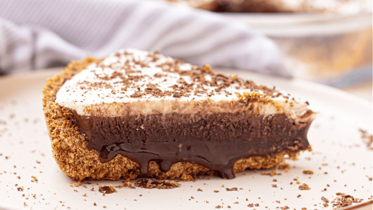 No Bake Chocolate Pudding Pie