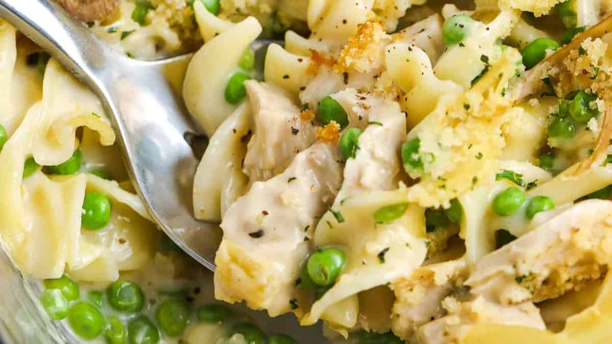 Easy Chicken Noodle Casserole