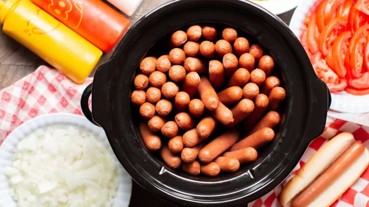 Slow Cooker Hot Dogs