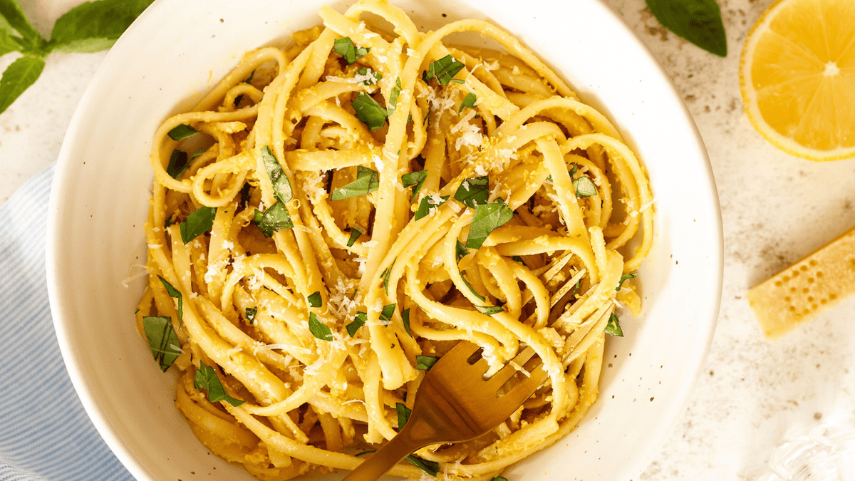 Lemon Pesto Pasta Sauce with Artichoke