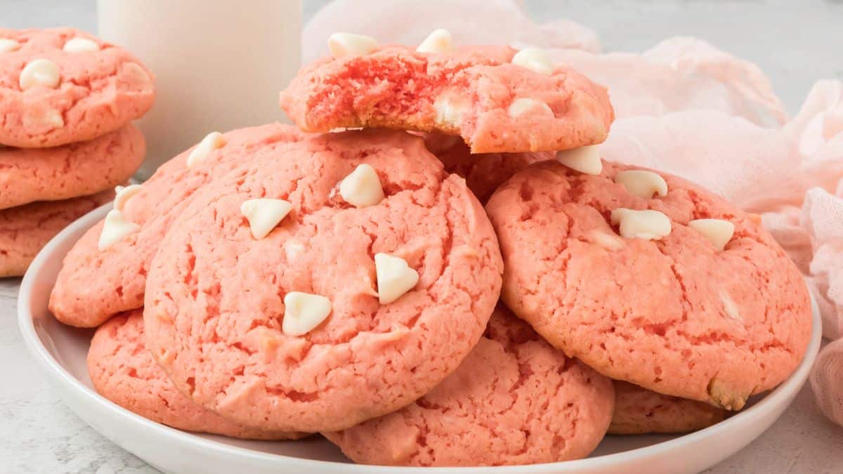 White chocolate chip strawberry cake mix cookies