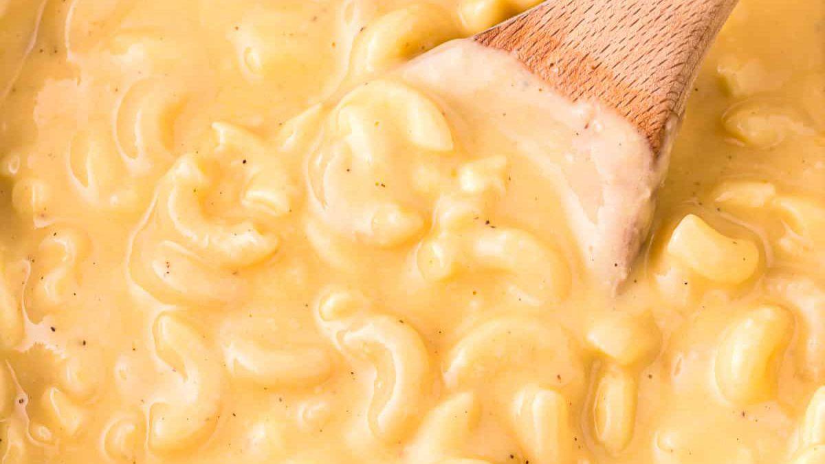 Crockpot Macaroni and Cheese