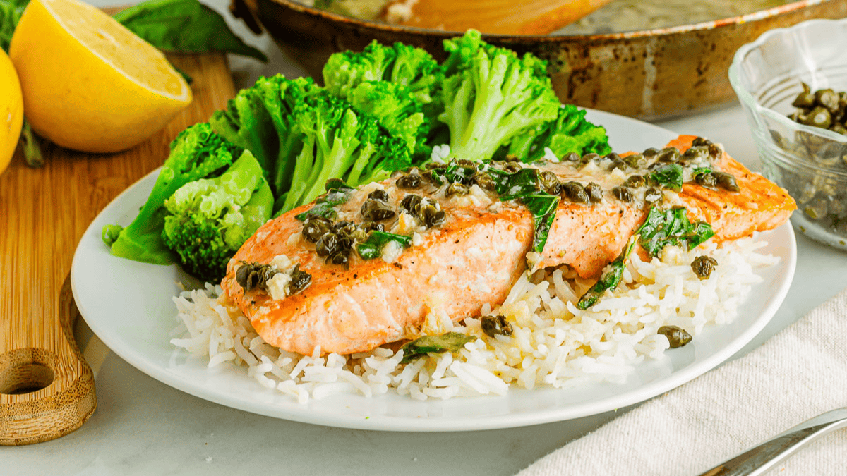 Garlic Butter Salmon Scampi