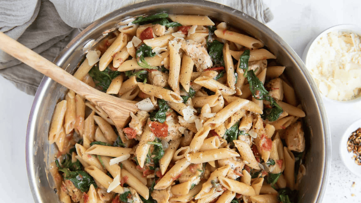Chicken and Spinach Skillet Pasta