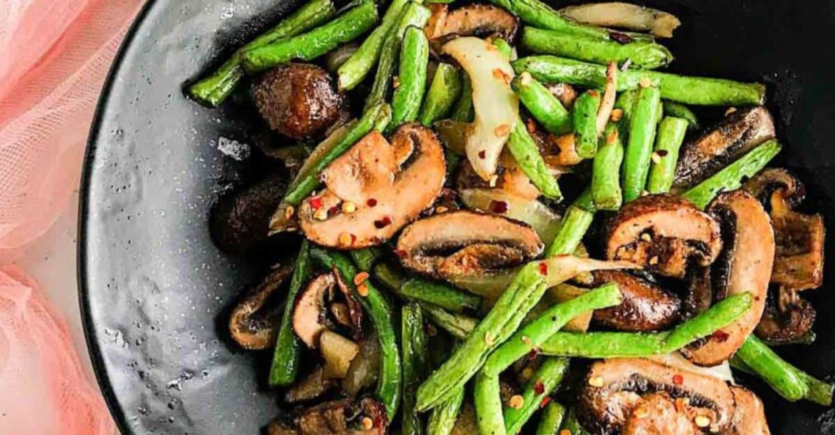 Air Fryer Green Beans and Mushrooms