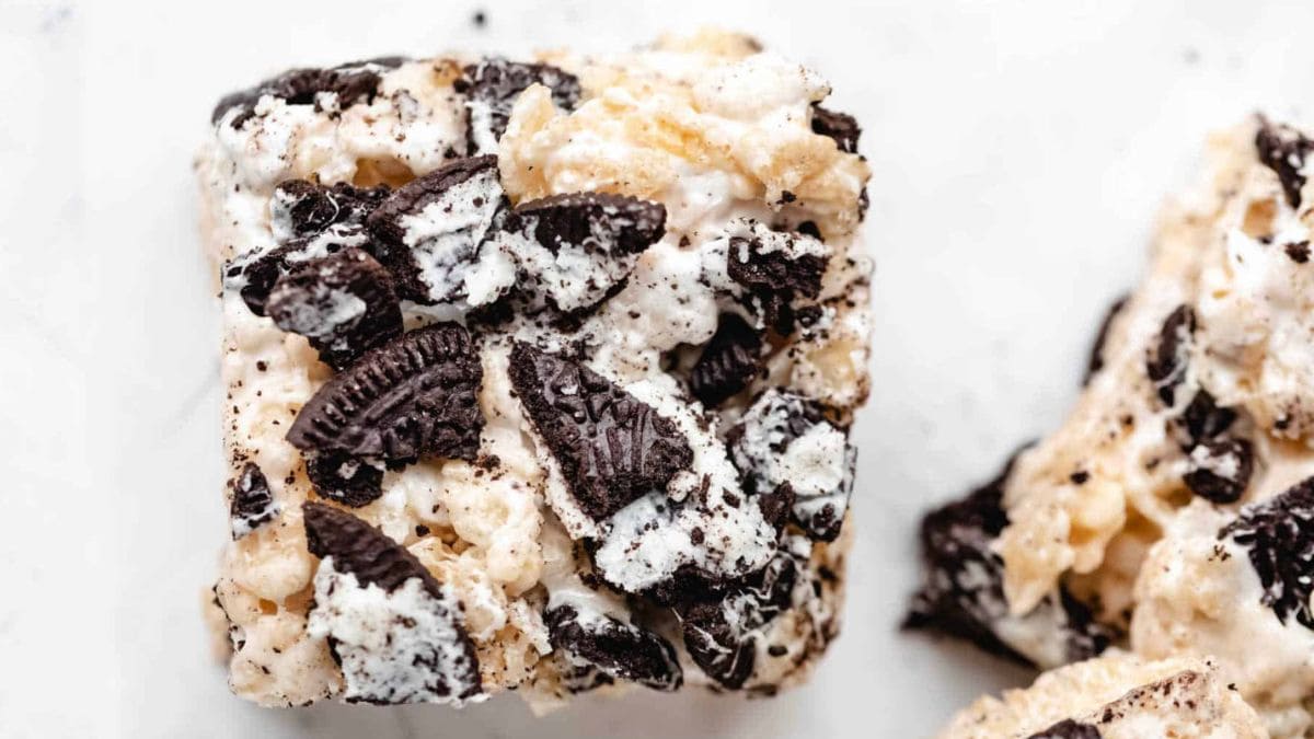 Rice Krispies Treats with crushed oreo cookies