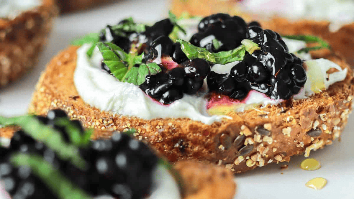 Whipped Goat Cheese & Blackberry Crostini