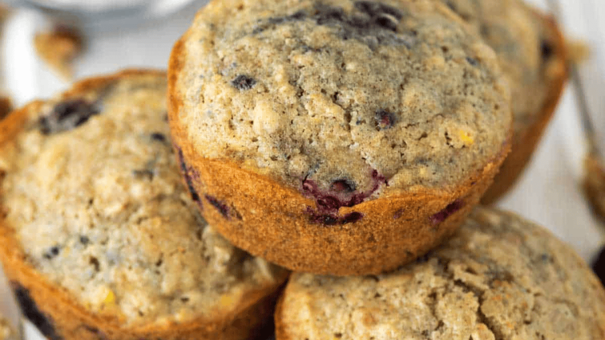 Blackberry Oatmeal Muffins