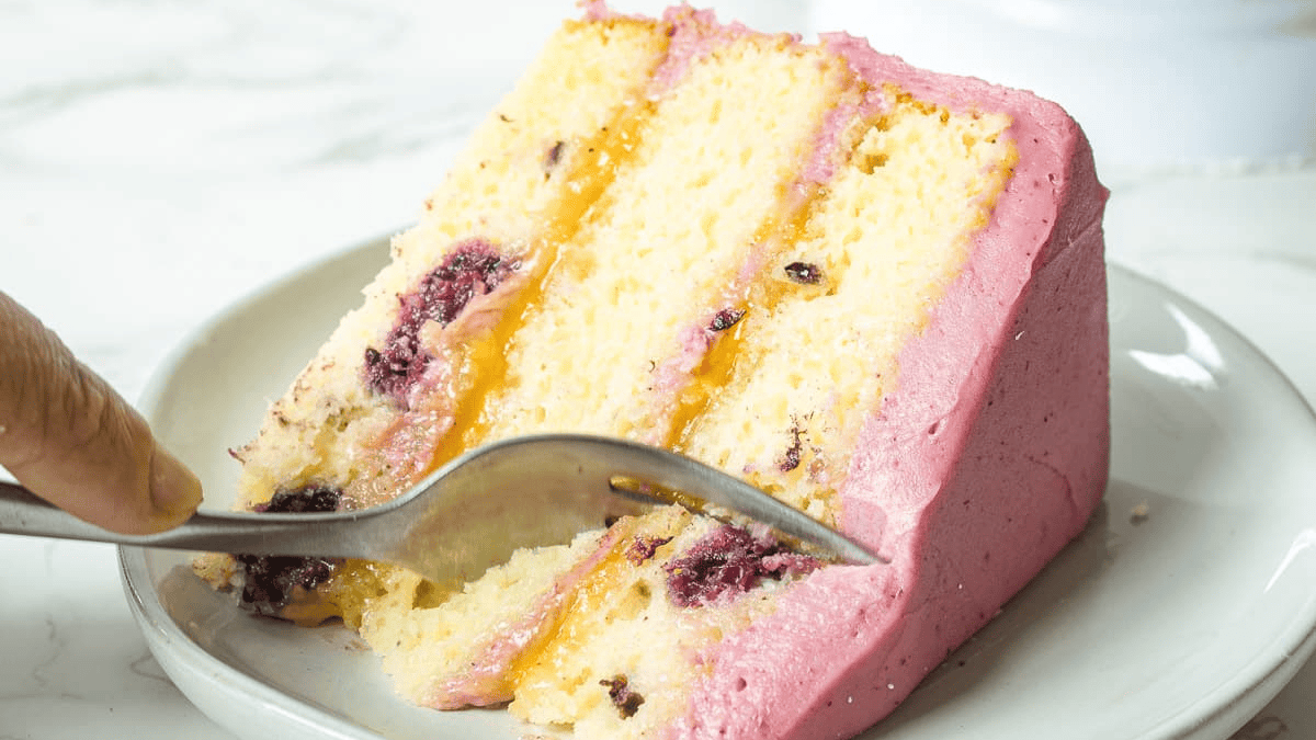 Lemon and Blackberry Cake