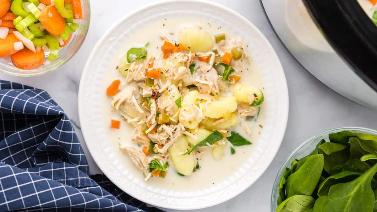 Crock Pot Chicken Gnocchi Soup (Olive Garden Copycat)