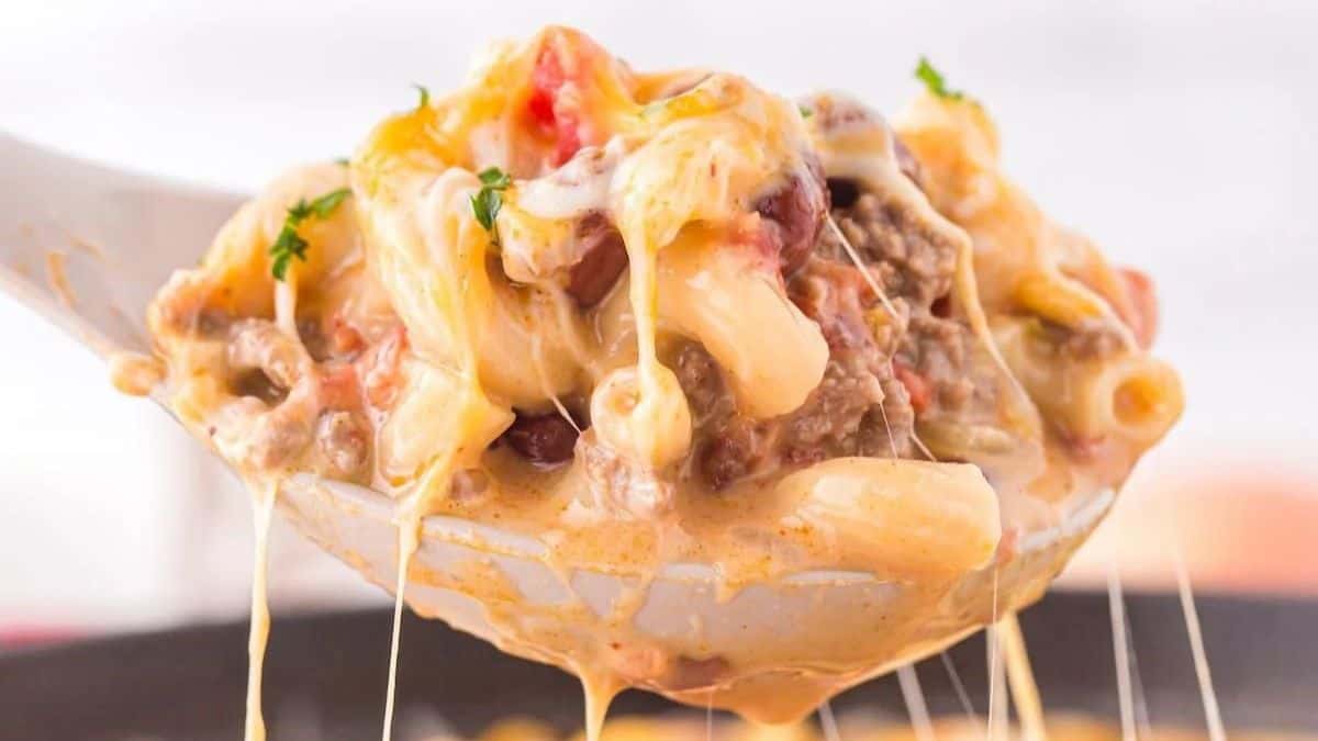One Pot Easy Chili Mac