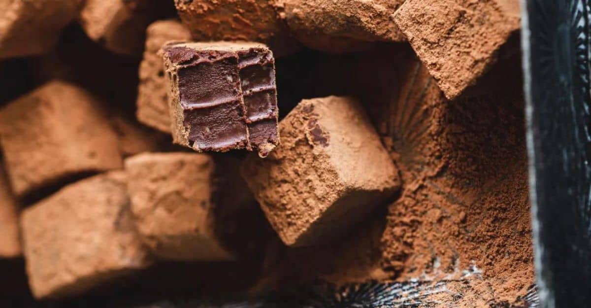 2 Ingredient Chocolate Truffles