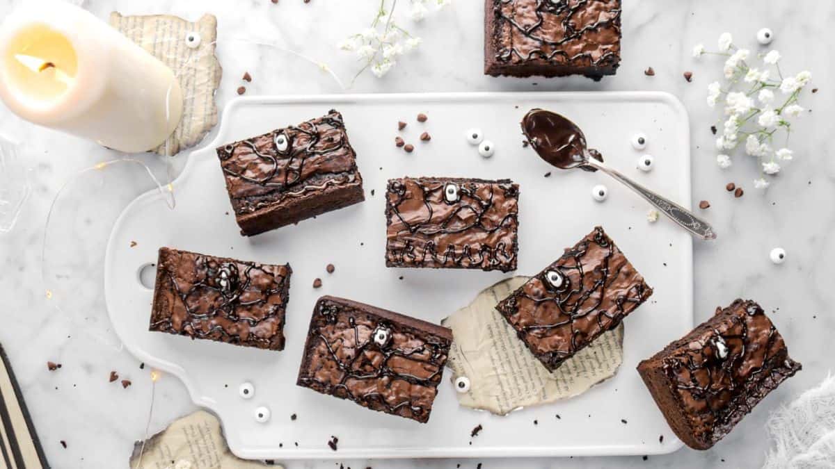 sliced chocolate brownies drizzles with chocolate