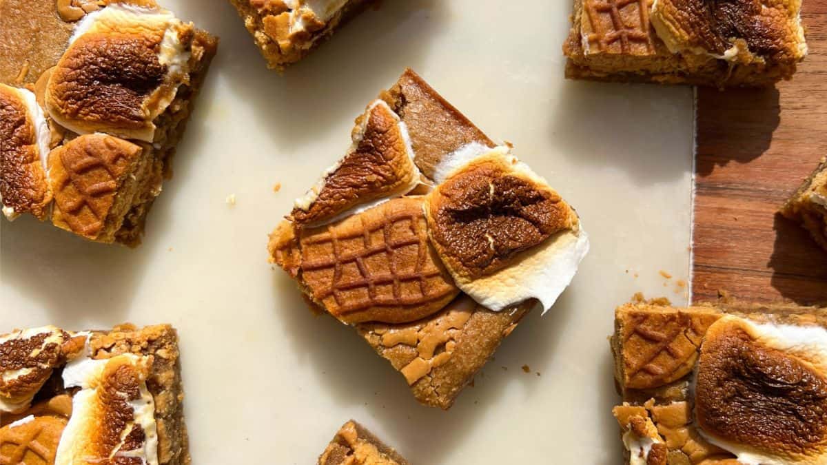 Blondies with Peanut Butter and Marshmallow