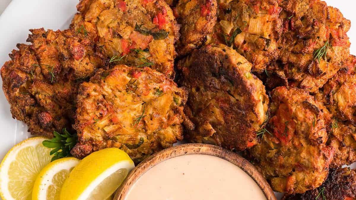 Air Fryer Crab Cakes with Garlic Lemon Chipotle Aioli