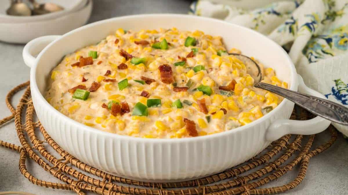 Slow Cooker Jalape&ntilde;o Popper Creamed Corn