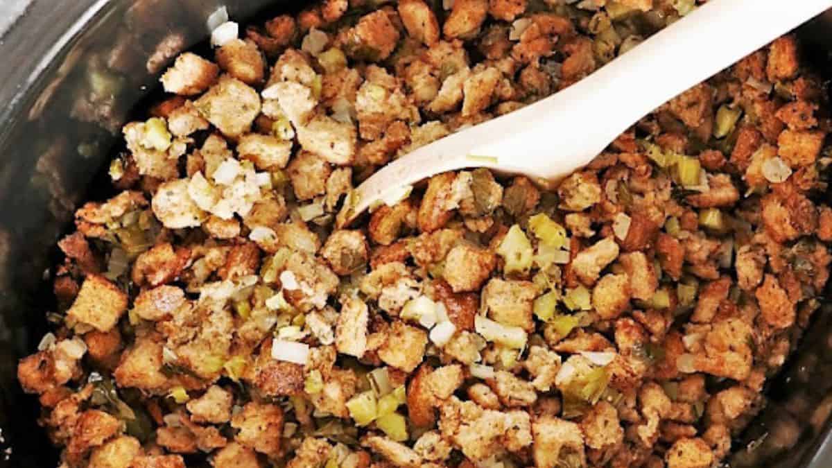 Slow Cooker Stuffing