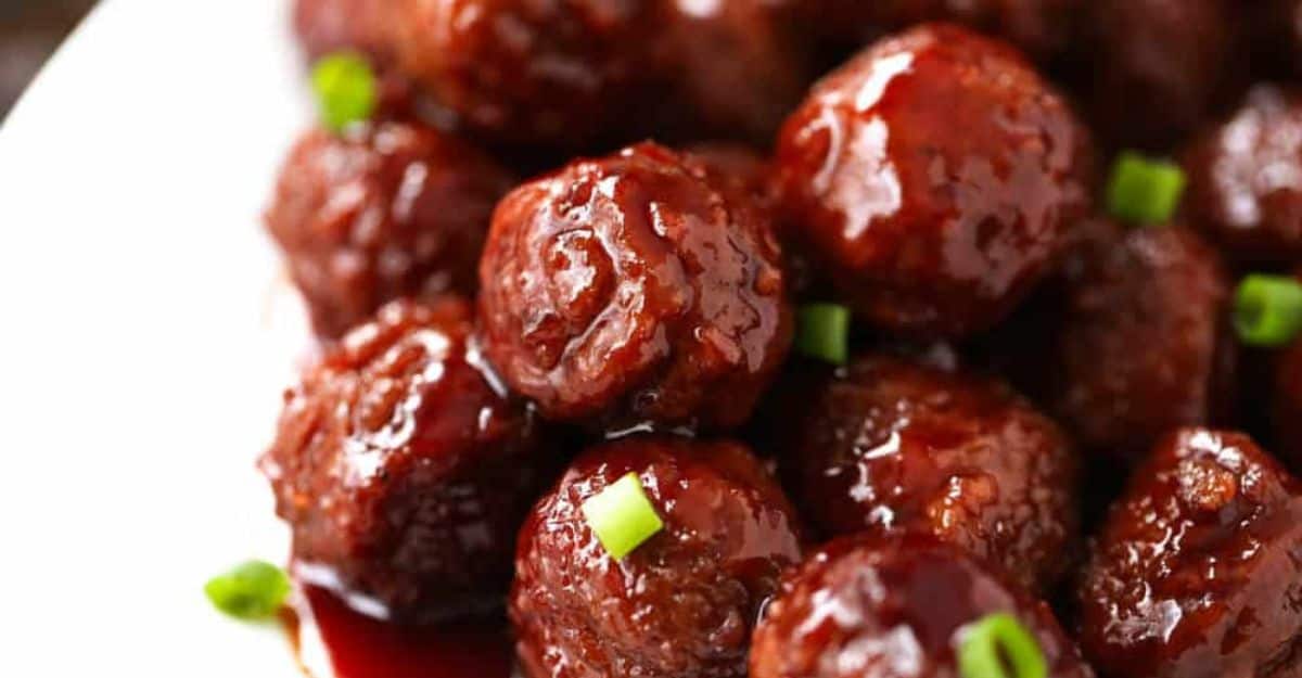 Crockpot Grape Jelly & BBQ Meatballs