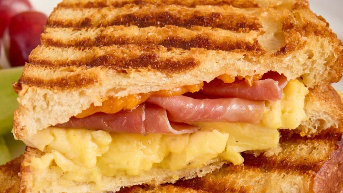 Prosciutto Egg Panini