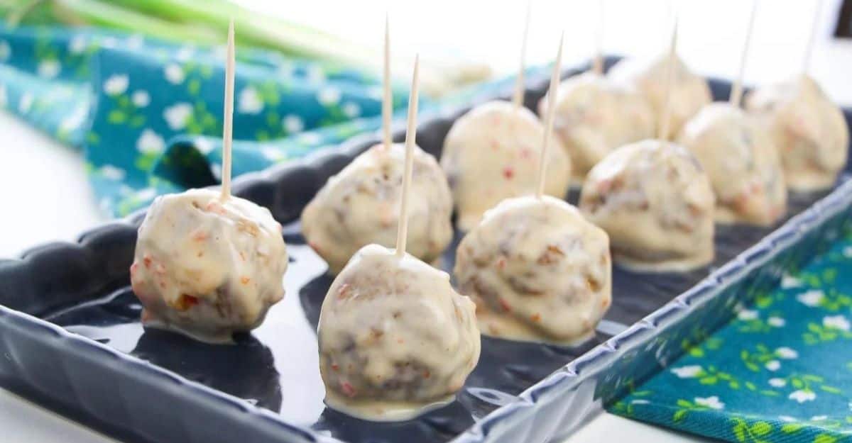 Easy Sweet & Spicy Bang Bang Meatballs