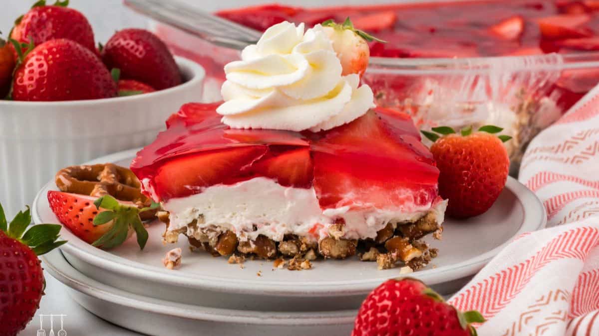 Strawberry Pretzel Salad