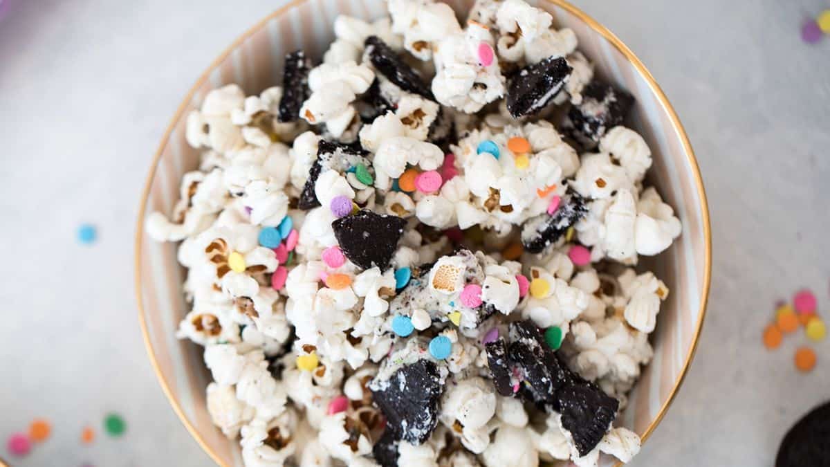 Oreo Funfetti Popcorn