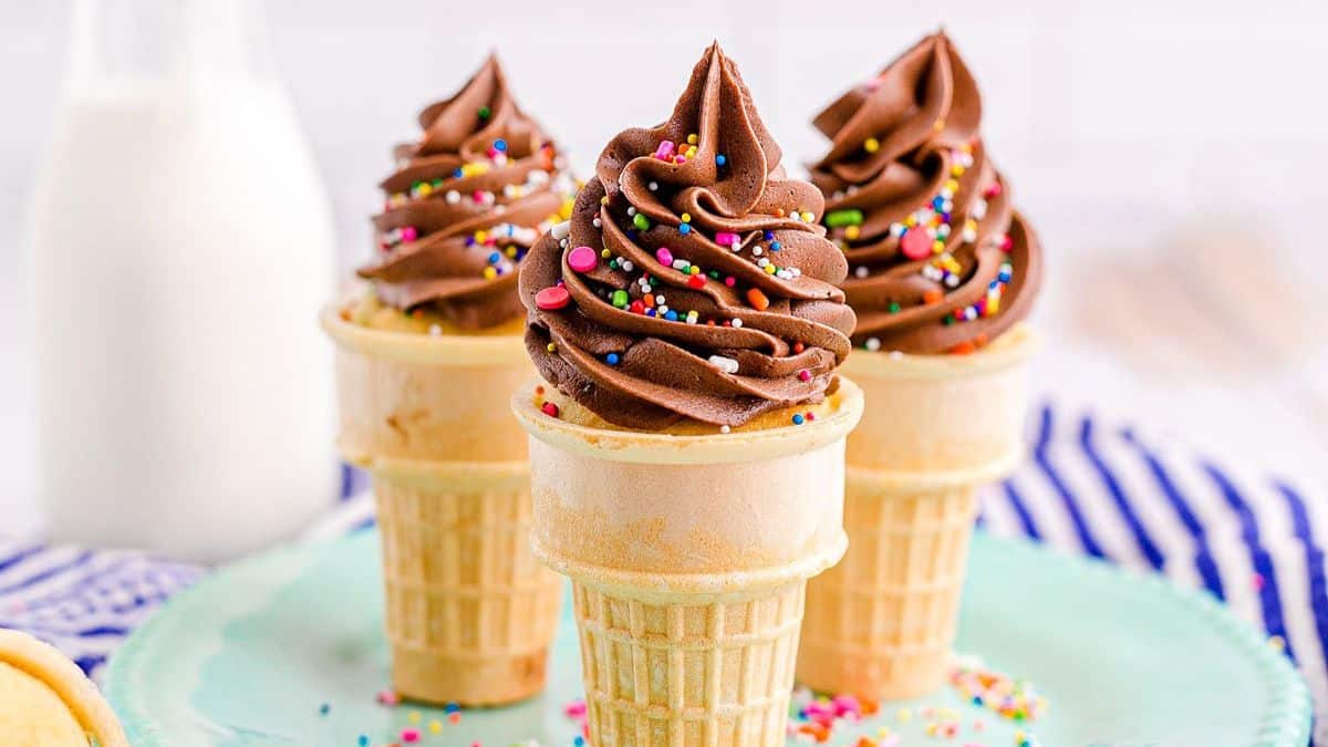 Funfetti Ice Cream Cone Cupcakes