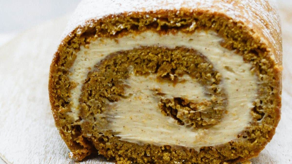 sliced gingerbread swiss roll cake