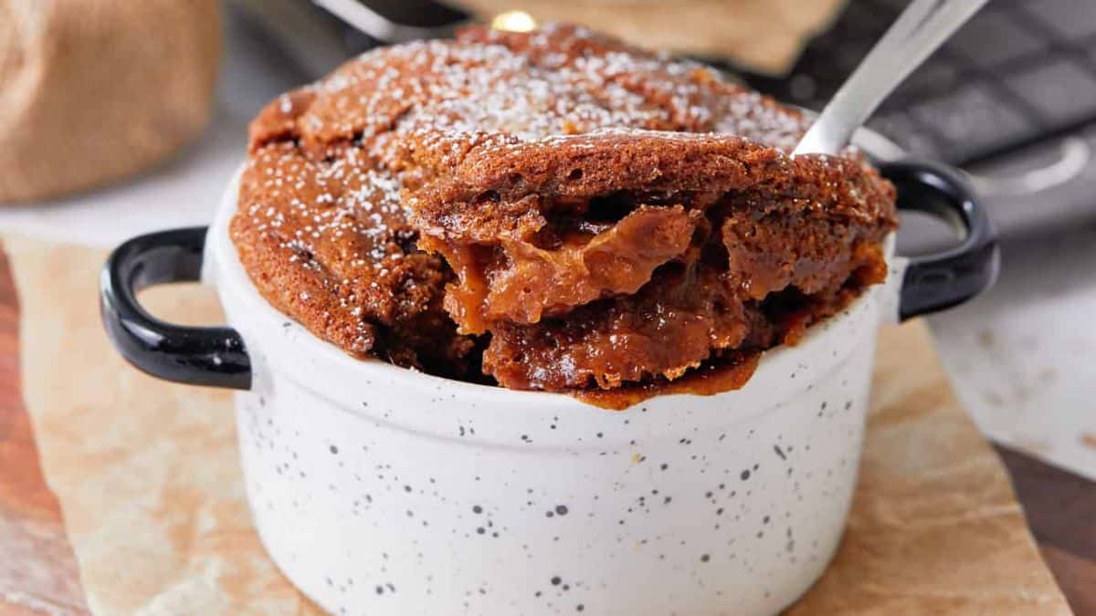 gingerbread pudding cake in a mini pot