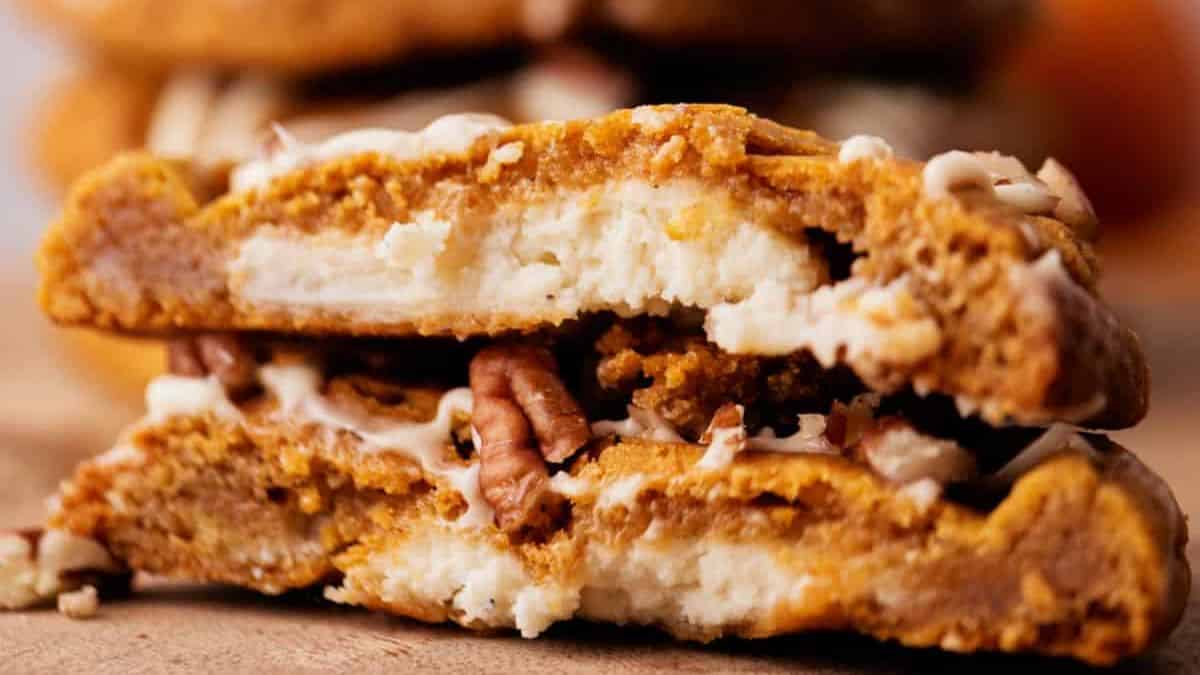 Pumpkin Cheesecake Cookies