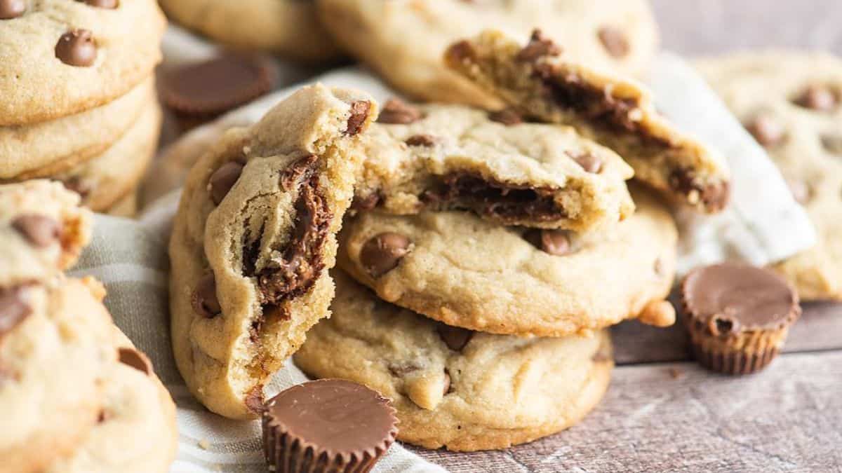 Chocolate Chip Reese’s Peanut Butter Cup Stuffed Cookies