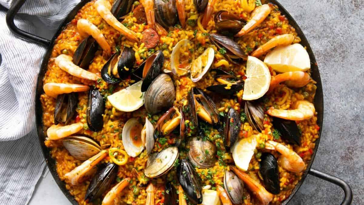 Perfectly cooked and plated paella.