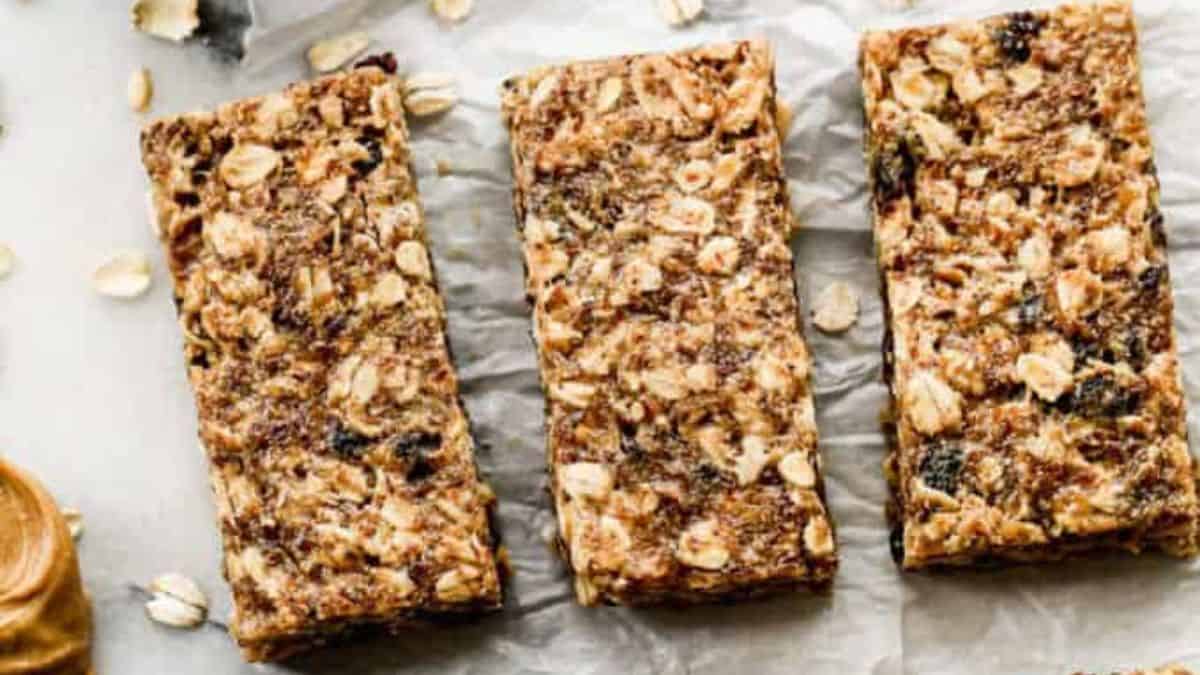 Perfectly sliced protein snacks.