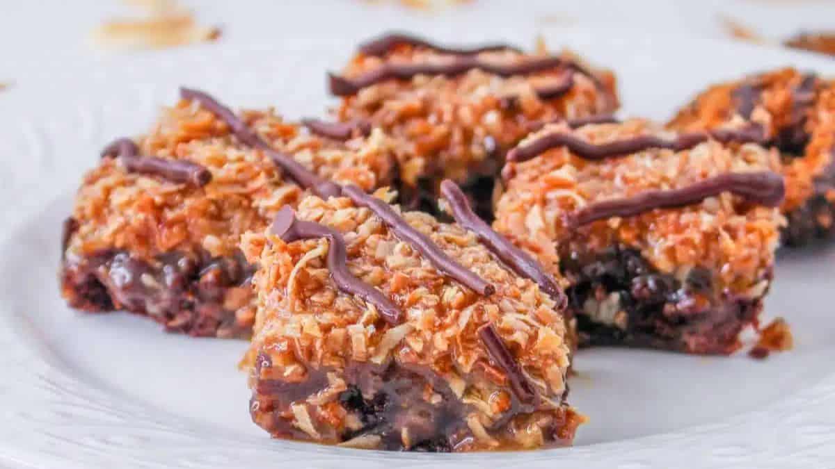 Beautifully plated Samoa brownies.