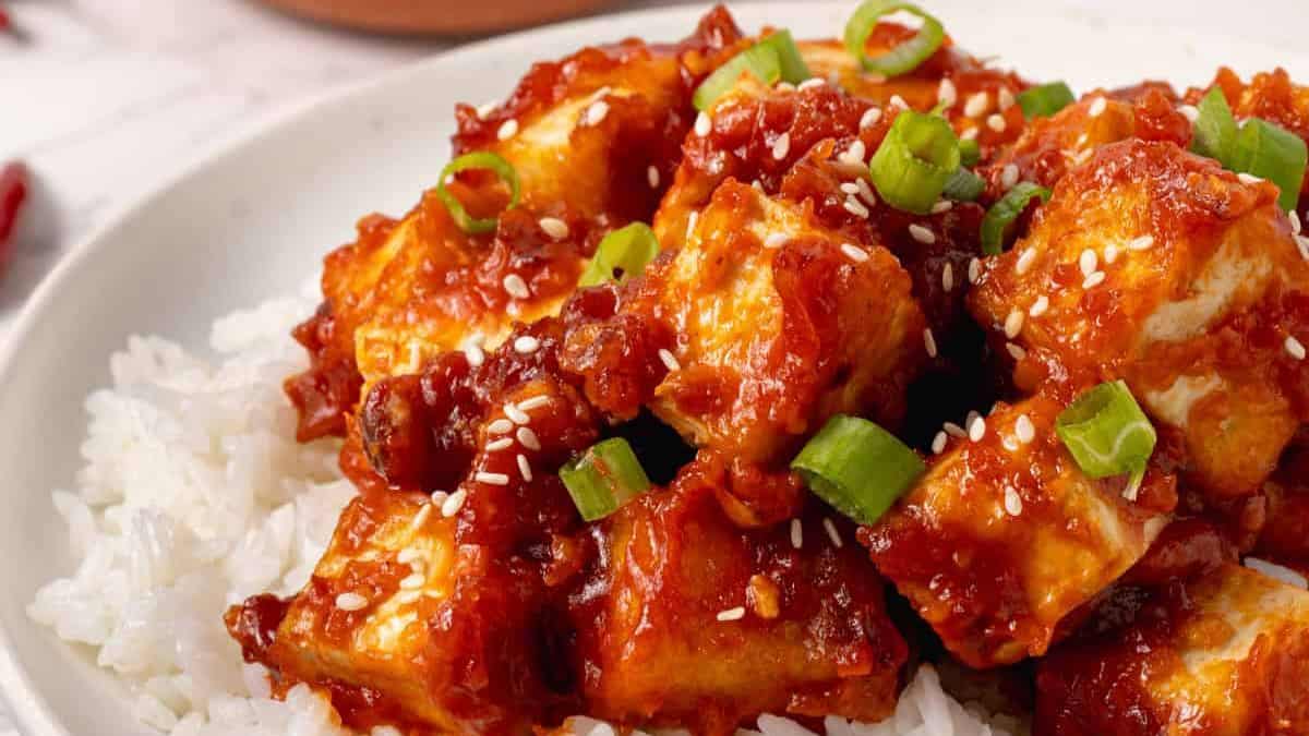 General Tso's tofu rice bowl.