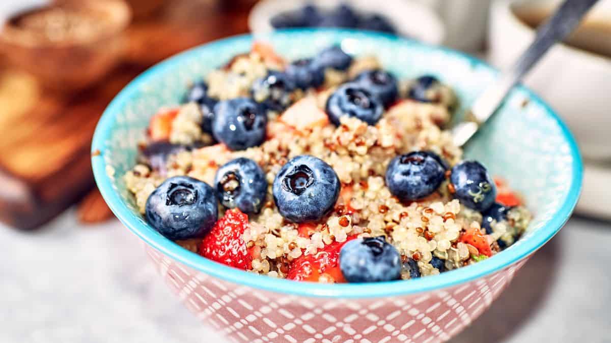 Quinoa Breakfast Bowl