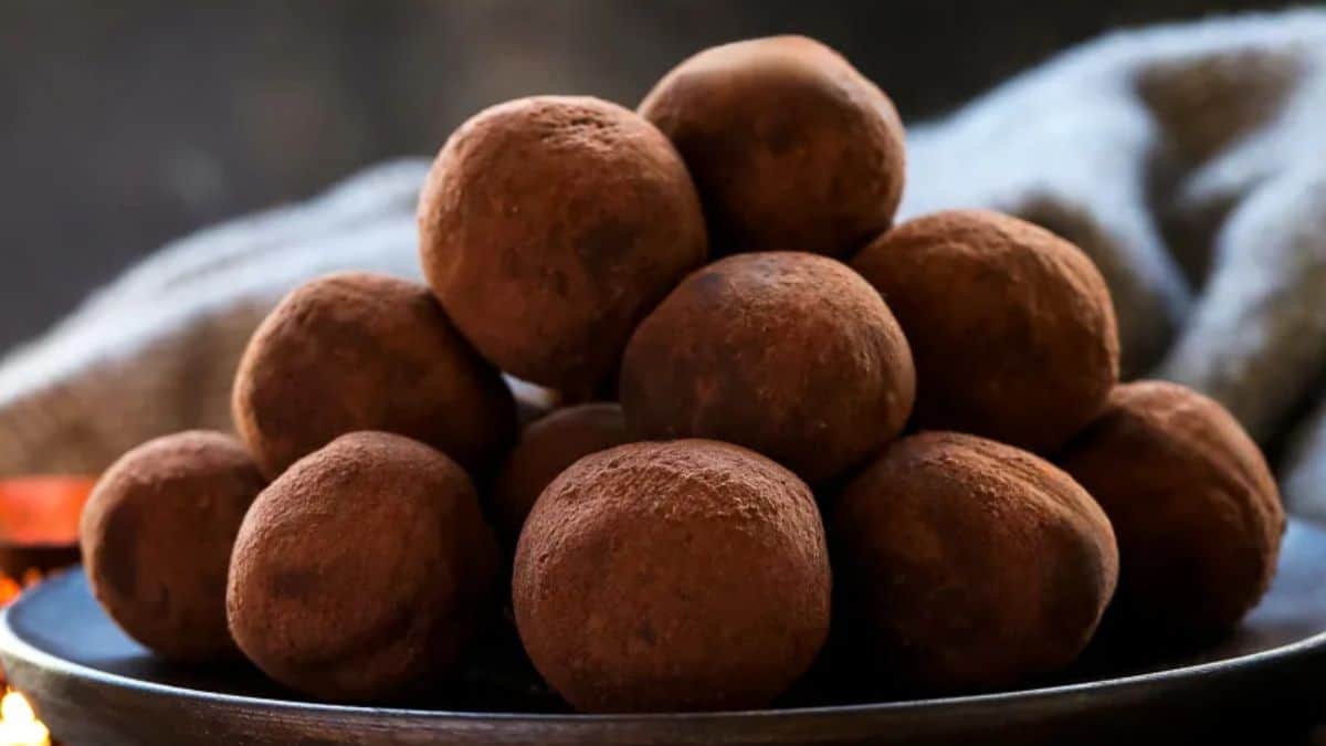 Gorgeously plated vegan chocolate truffles.