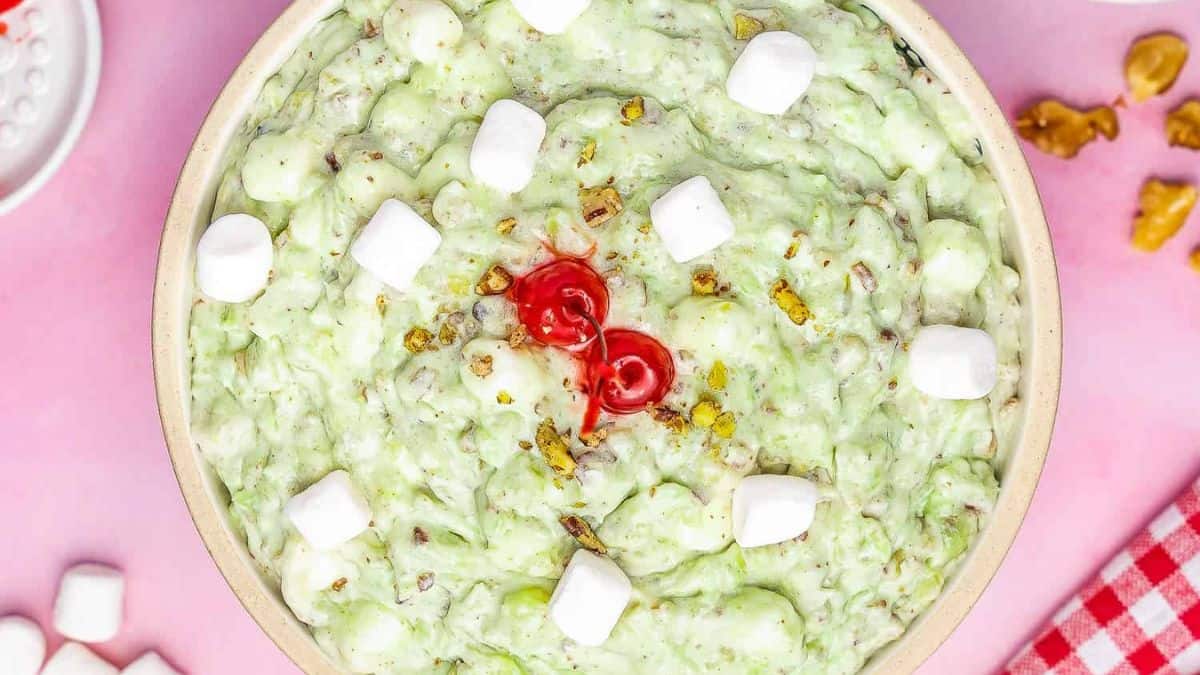 A bowl of watergate salad.