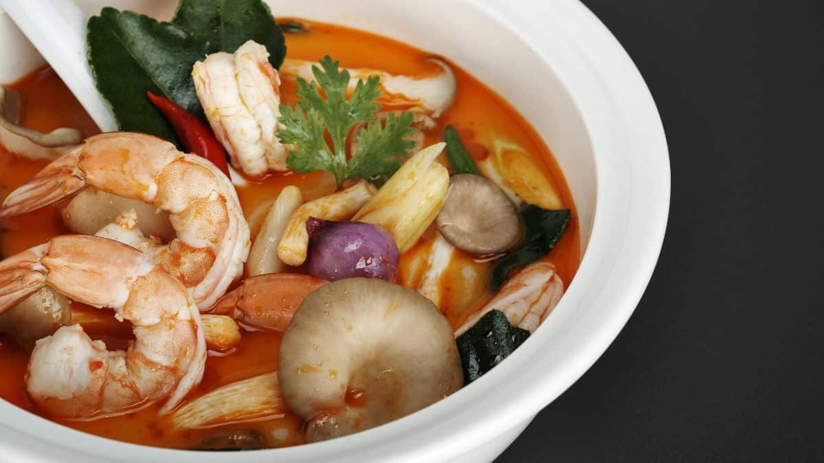 tom yum kung mushroom soup