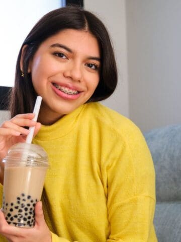 woman with bubble tea