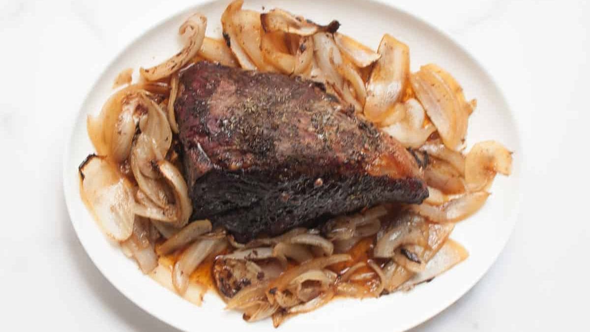 Pot Roast served in a plate.