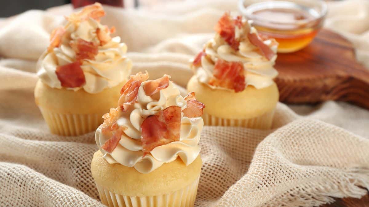 Bacon Maple Cupcakes