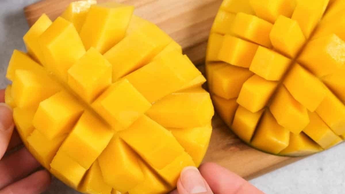 Two pieces of pre-cut mangoes.