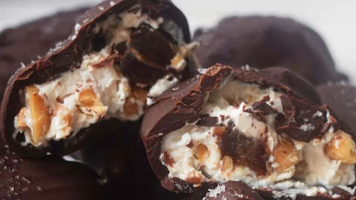 Snicker's flavored viral yogurt clusters.